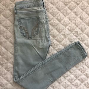 Light wash Hollister jeans